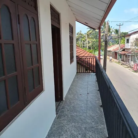 W7 Liya Rest Inn Weligama Exterior photo