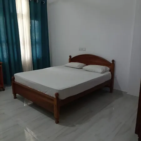 W7 Liya Rest Inn Weligama Exterior photo