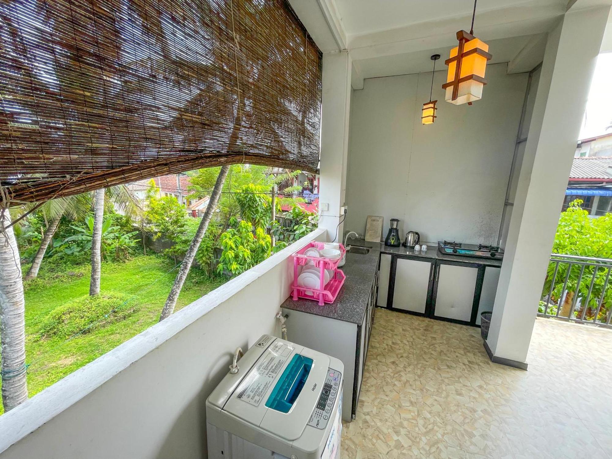 W7 Liya Rest Apartment